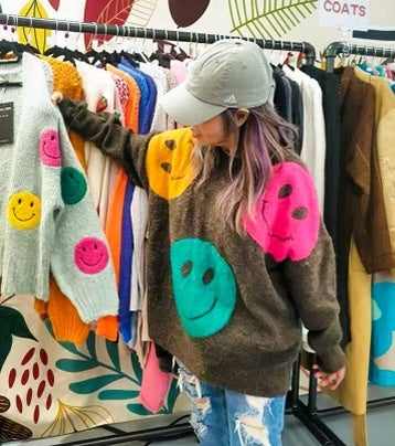 SMILEY SWEATER